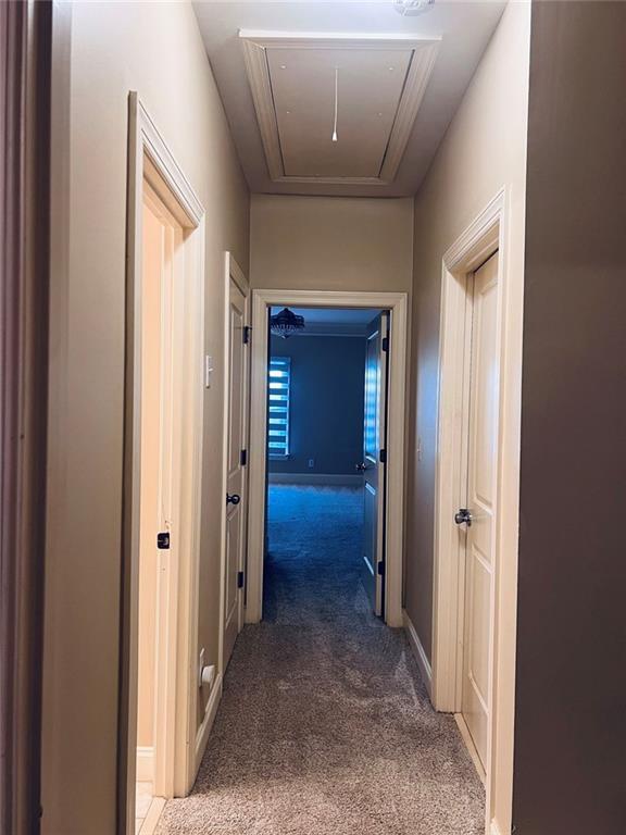 Building Photo - 144 W Ridge Way