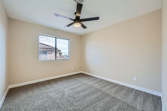 Building Photo - 9272 W Viking Rd