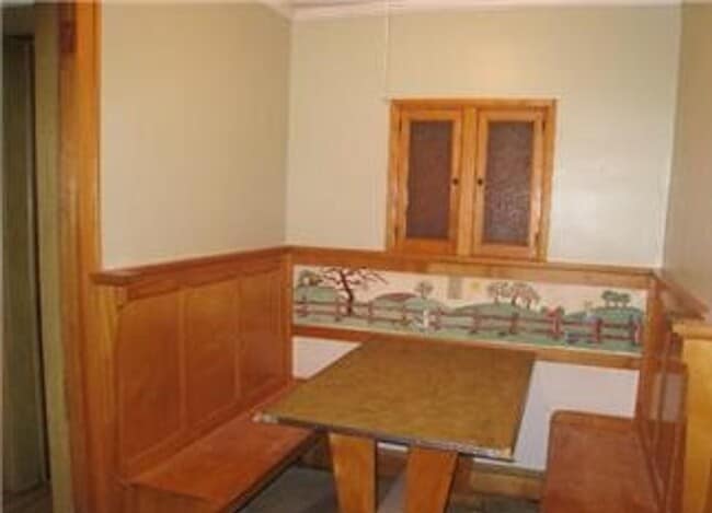 Building Photo - 4004 20th Ave S