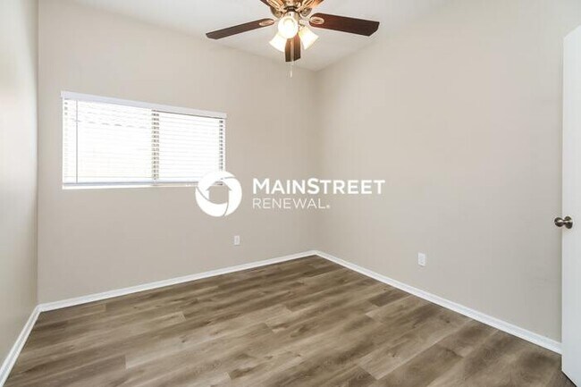 Building Photo - 4 Bedroom Pet-Friendly Home in MESA, AZ with Main Street Renewal