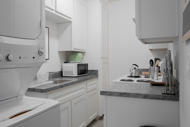 Building Photo - 4903 Noble St