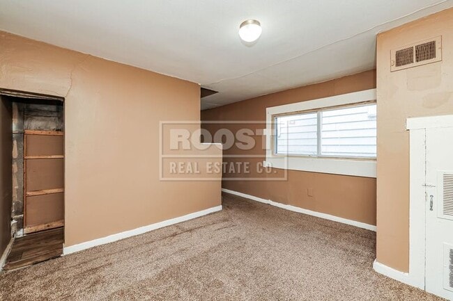 Building Photo - 2132 Erie Ave