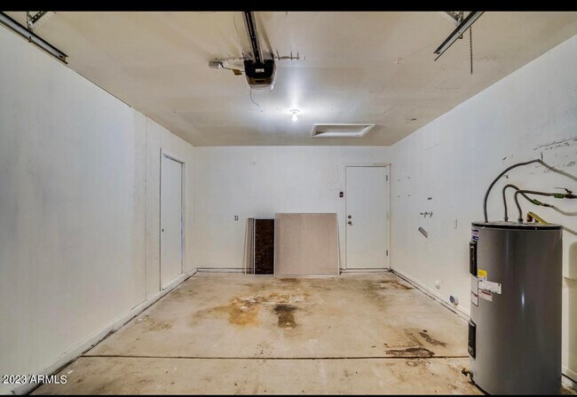 Building Photo - 20621 N 31st Ave