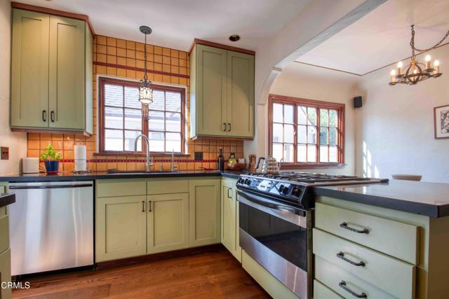 Building Photo - 1014 Stearns Dr