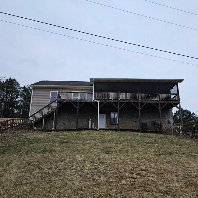 Building Photo - 21 Little Oak Rd