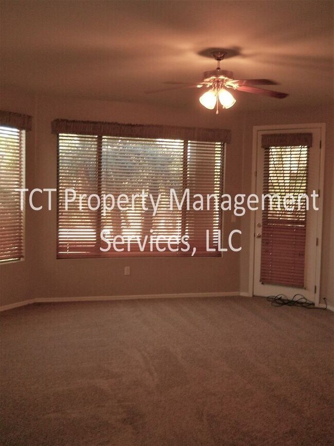 Building Photo - Gorgeous Home in Superstition Springs Village