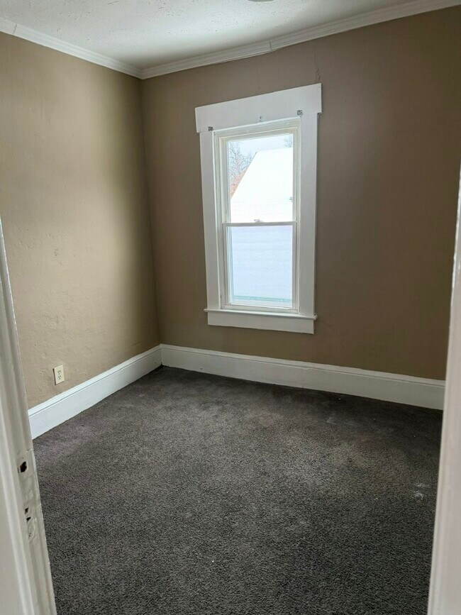 Building Photo - 7007 Fullerton Ave