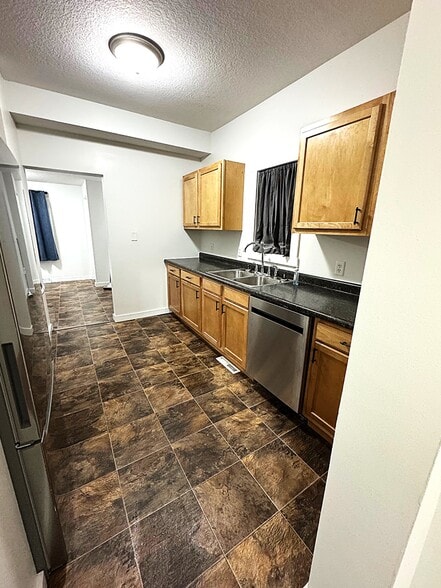 Building Photo - 6511 Cedar St