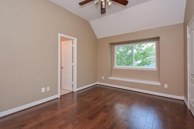 Building Photo - 5007 Barlow Bend Ln
