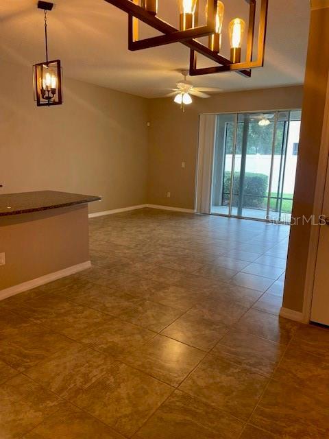 Building Photo - 10425 Yellow Spice Ct