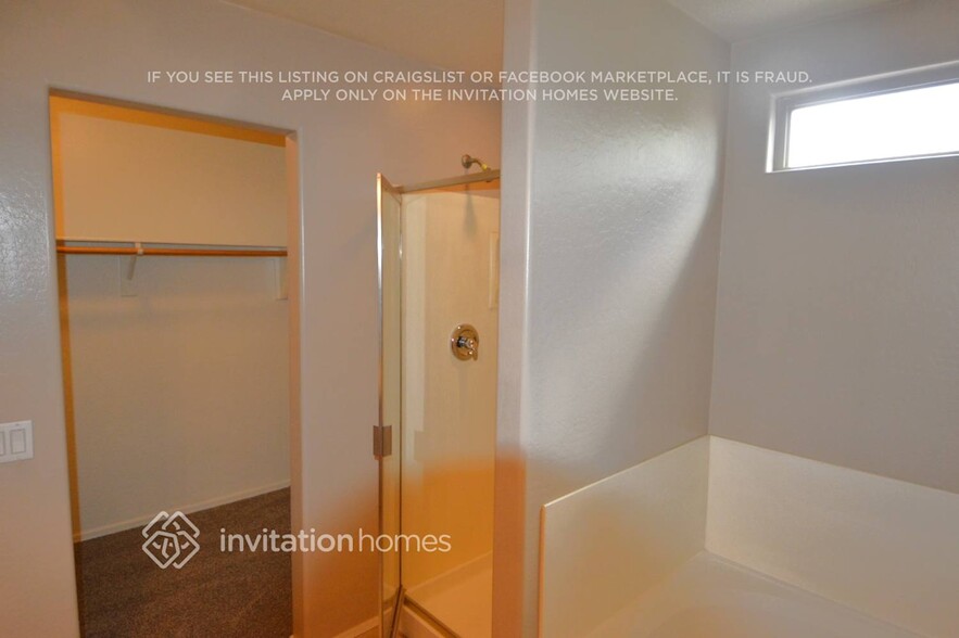 Building Photo - 13247 N 87th Dr
