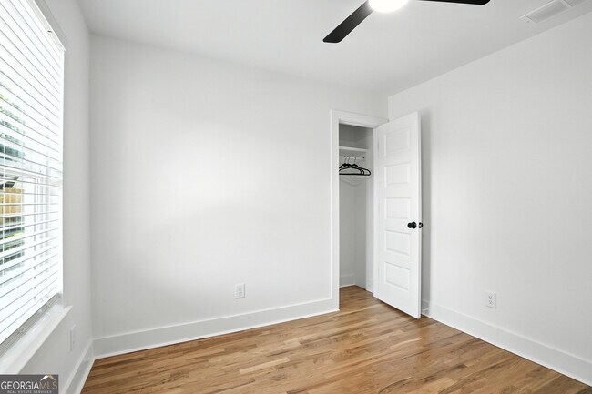 Building Photo - 1597 Glenwood Ave SE