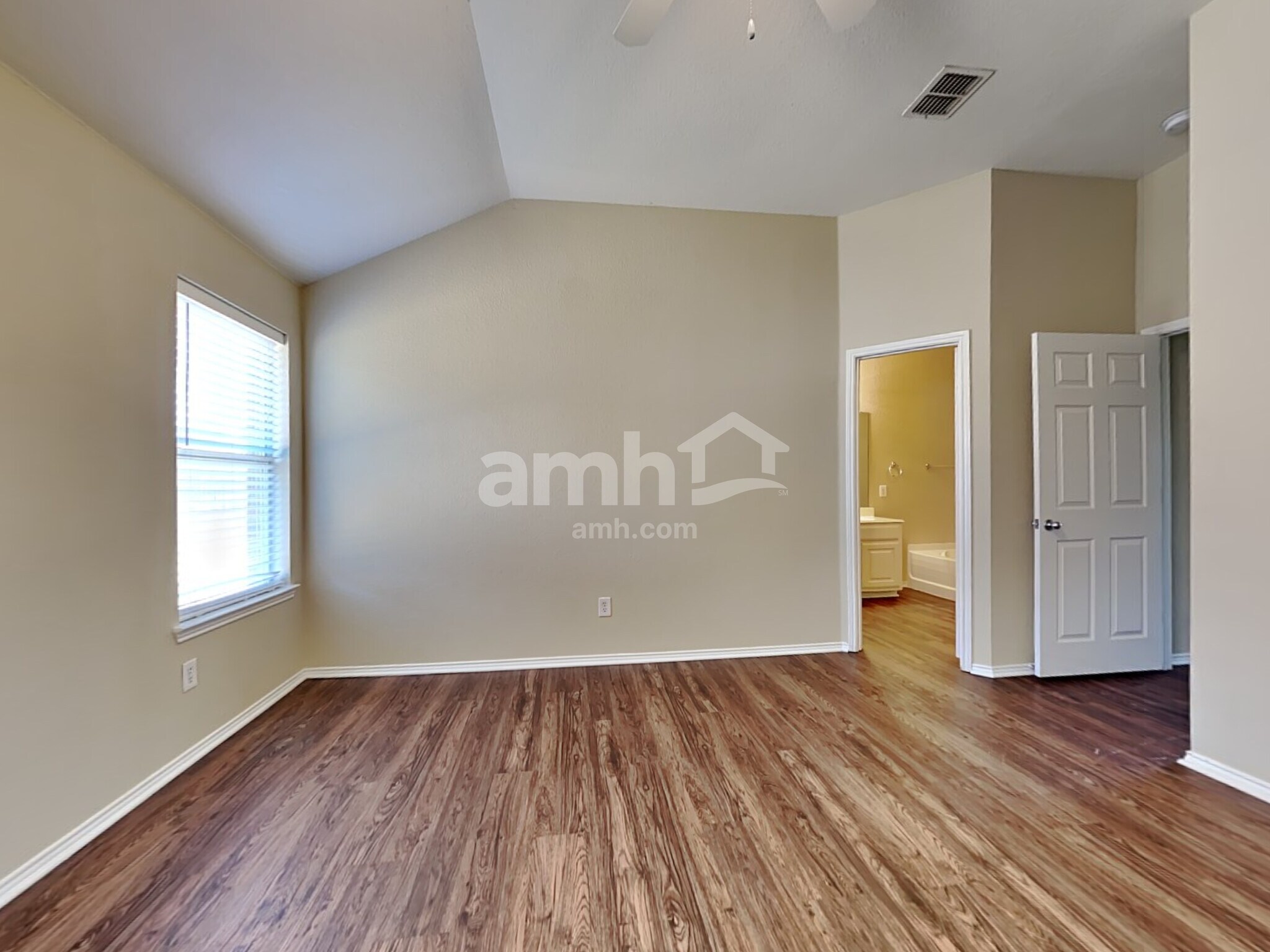 Building Photo - 14149 Filly St