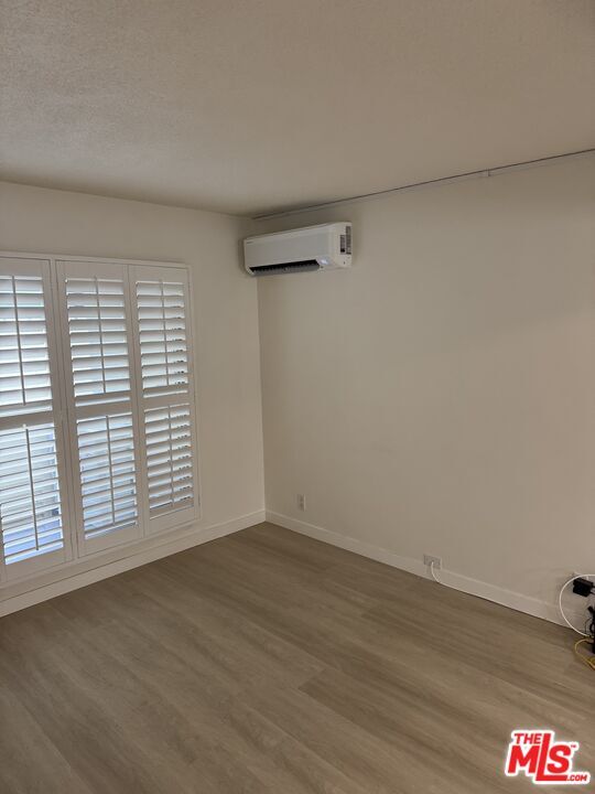 Building Photo - 2621 S Centinela Ave