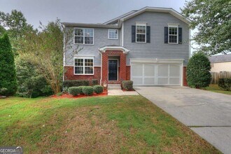 Building Photo - 3230 Centerglen Ln