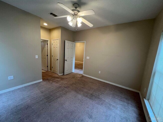 Building Photo - 7101 Joy St