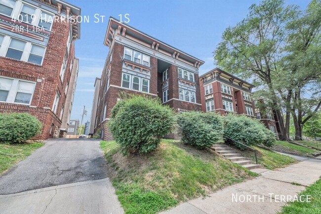 Primary Photo - ?? Historic Arsenal Living: Cozy 2BR with ...