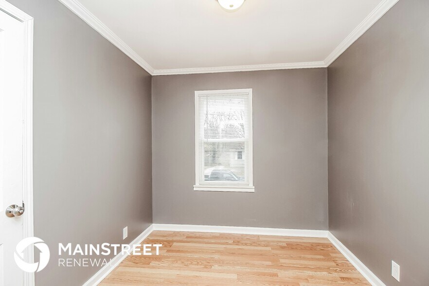 Building Photo - 1928 2nd Ave