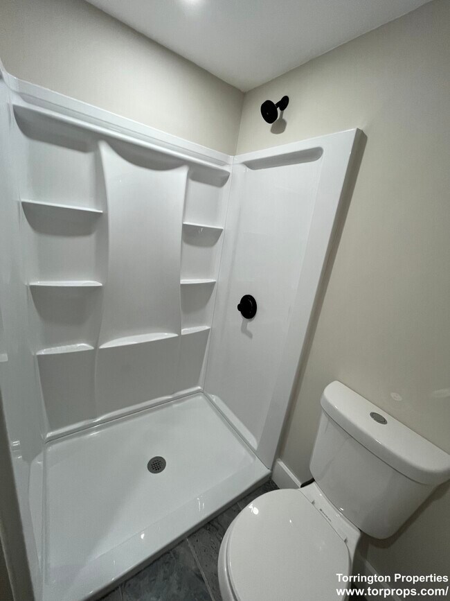 Building Photo - 17 M St