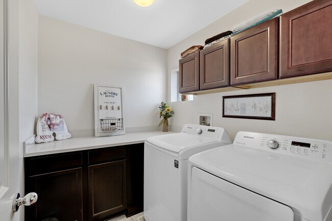 Building Photo - 30916 Snowberry Ln