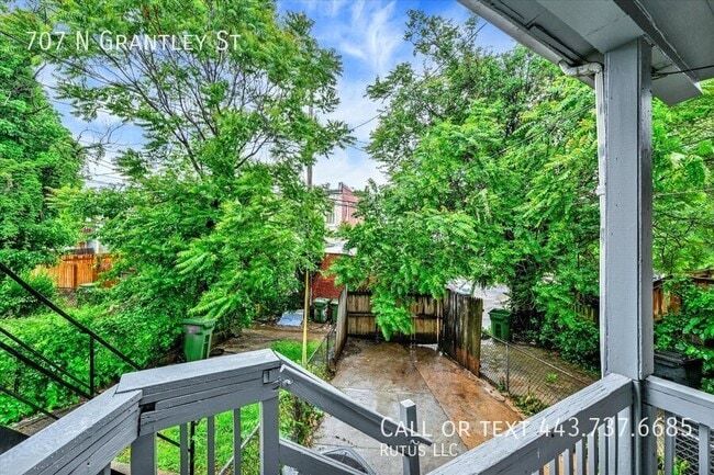 Building Photo - 707 N Grantley St