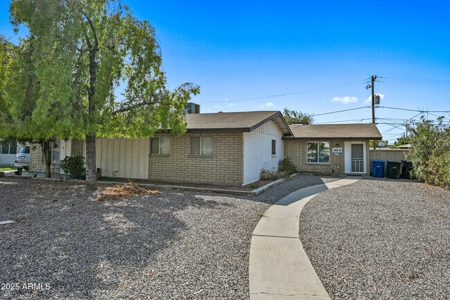 Primary Photo - 356 N Chippewa Pl