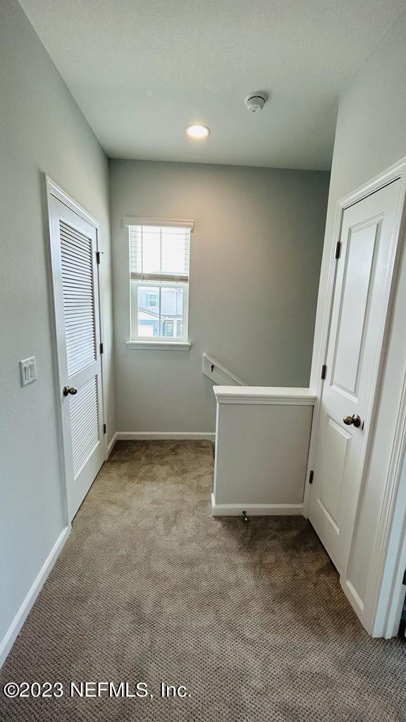 Building Photo - 47 Fieldfare Ln