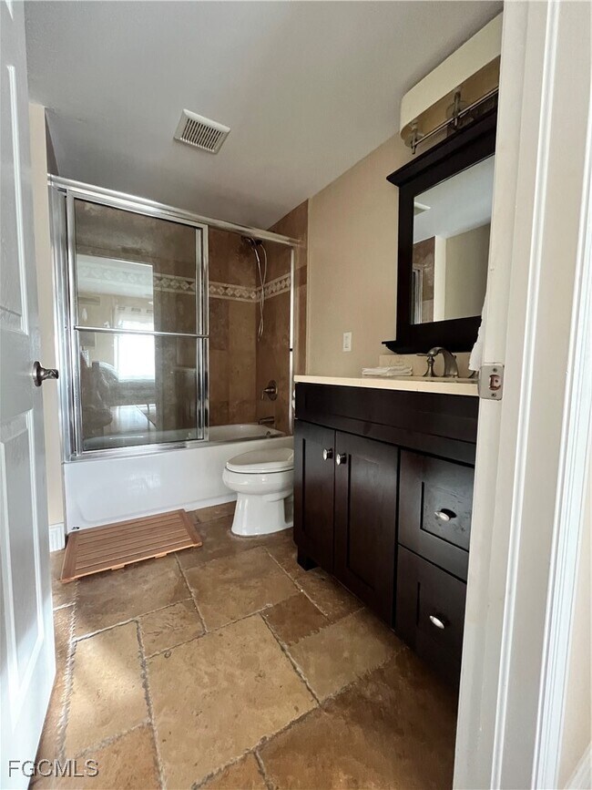 Building Photo - 5420 Chiquita Blvd S