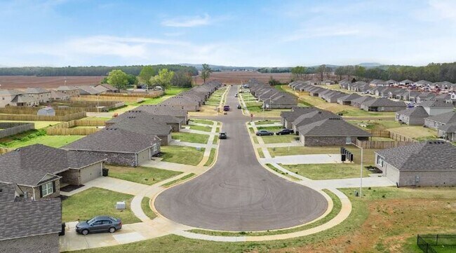 Building Photo - Stunning 3-Bedroom Ranch Home in Kendall Trails – New Construction