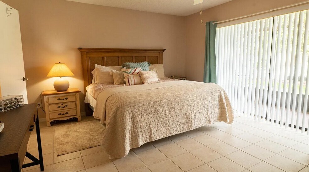 Building Photo - 441 N Harbor City Blvd