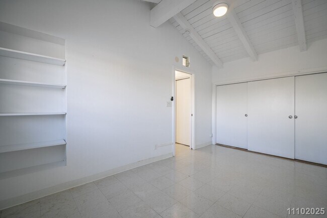 Building Photo - 1BR in Kailua – $2,550 (Utilities Included) | Move-In Ready!