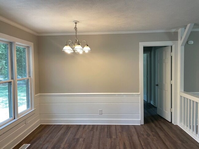 Building Photo - 1605 Owls Nest Rd