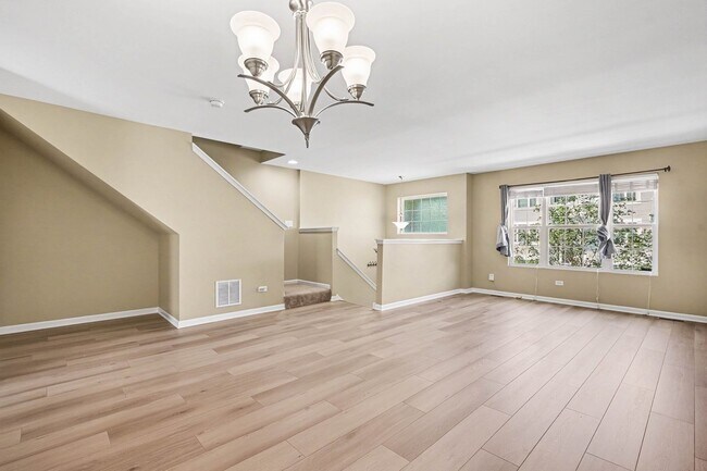Building Photo - 24617 Patriot Square Dr S