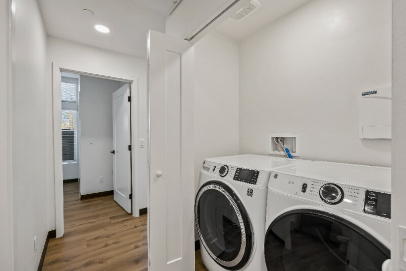 Building Photo - 3820 E Fort Lowell Rd