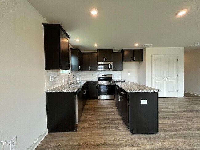Building Photo - 114 Johnson Rdg Wy