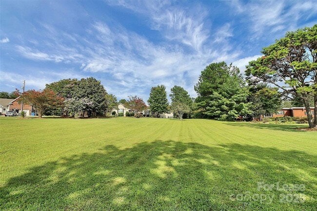 Building Photo - 155 Sunfish Dr