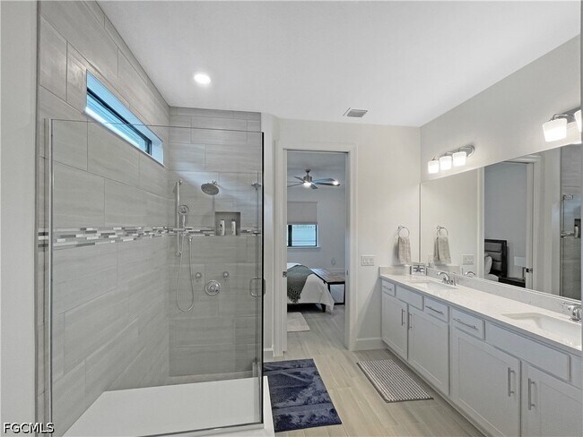 Building Photo - 2057 Yellowfin Cir