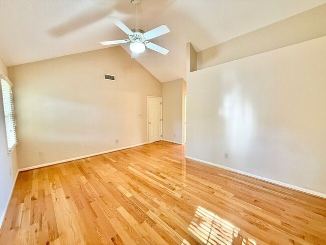 Building Photo - 103 Wabash Cir