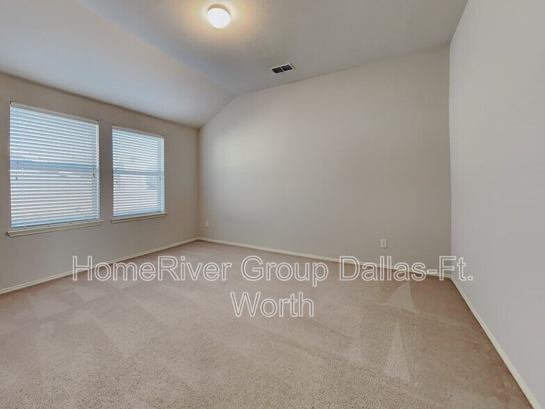 Building Photo - 5900 Calloway Dr