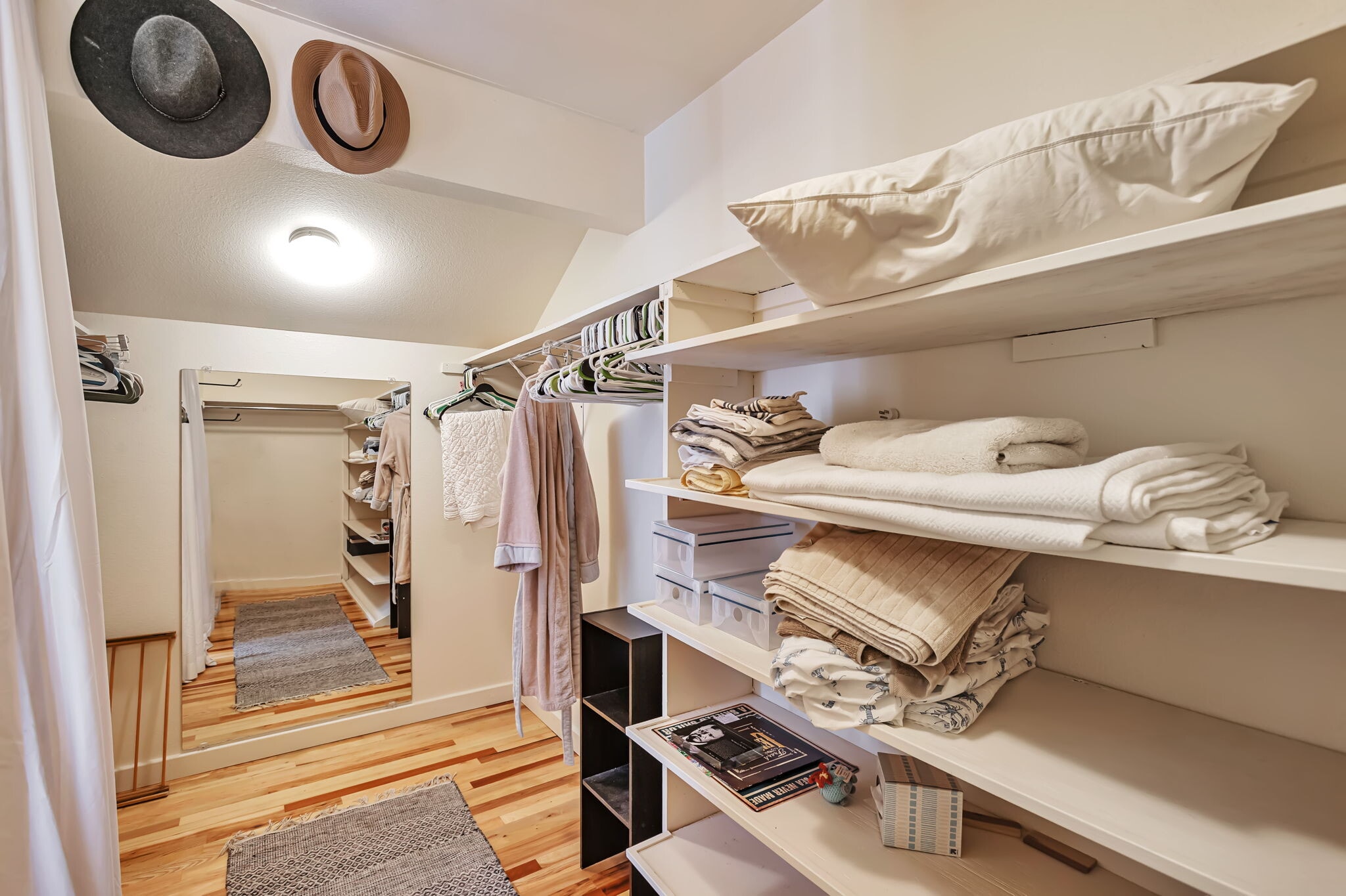 LARGE primary closet spaces - 3870 Broadway St