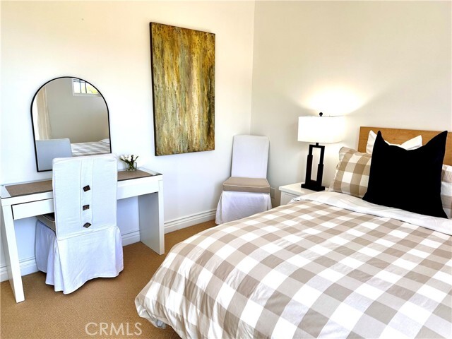 Building Photo - 1 Lucania Dr