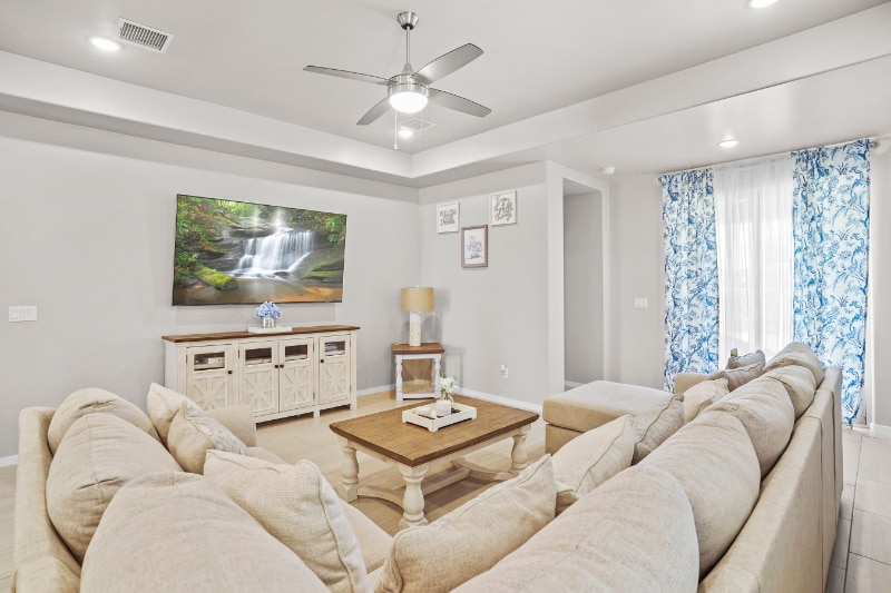 Building Photo - 12612 Dorchester Ave