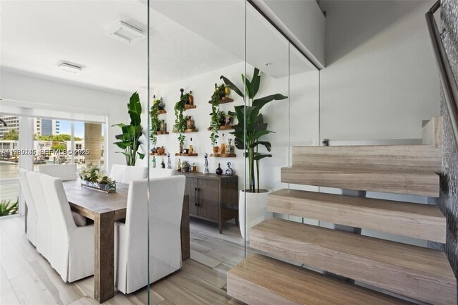 Building Photo - 101 N Shore Dr