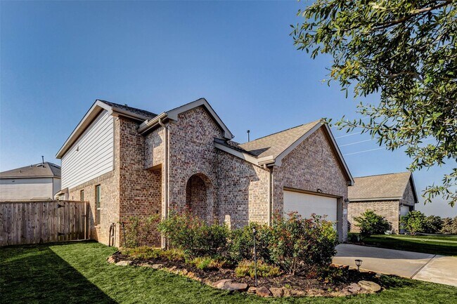 Building Photo - 26043 Quiet Field Ct