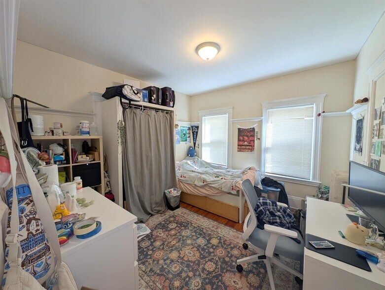 Building Photo - 300 Boston Ave