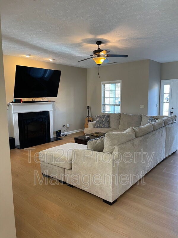 Building Photo - 1368 Antietam Dr