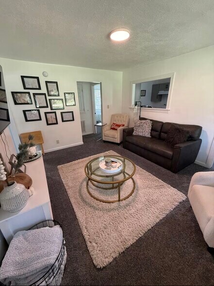 Building Photo - 4066 Crossmill Ln