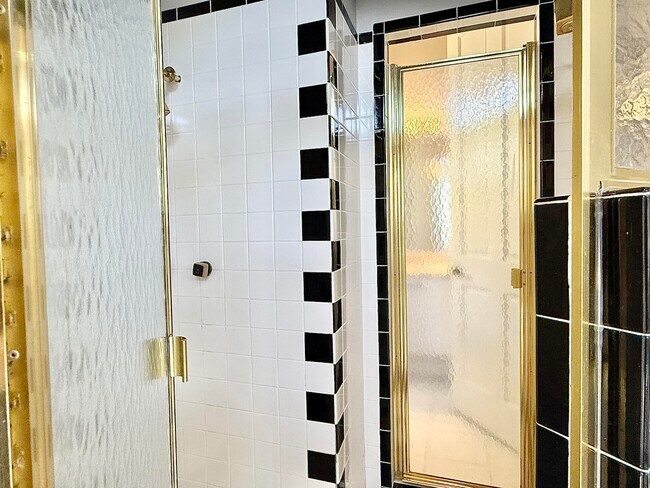 Building Photo - 400 Corsair Dr