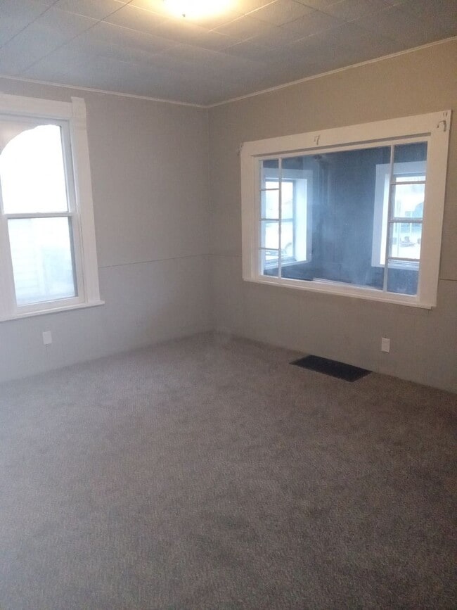 Building Photo - Large 5 Bedroom SW Canton Home for Rent