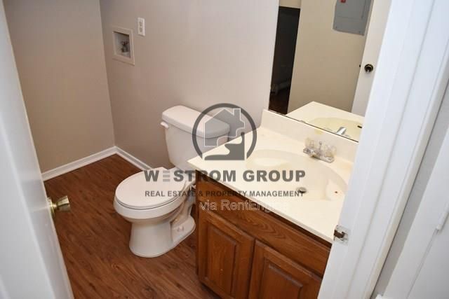 Building Photo - 801 Treadwell Ct